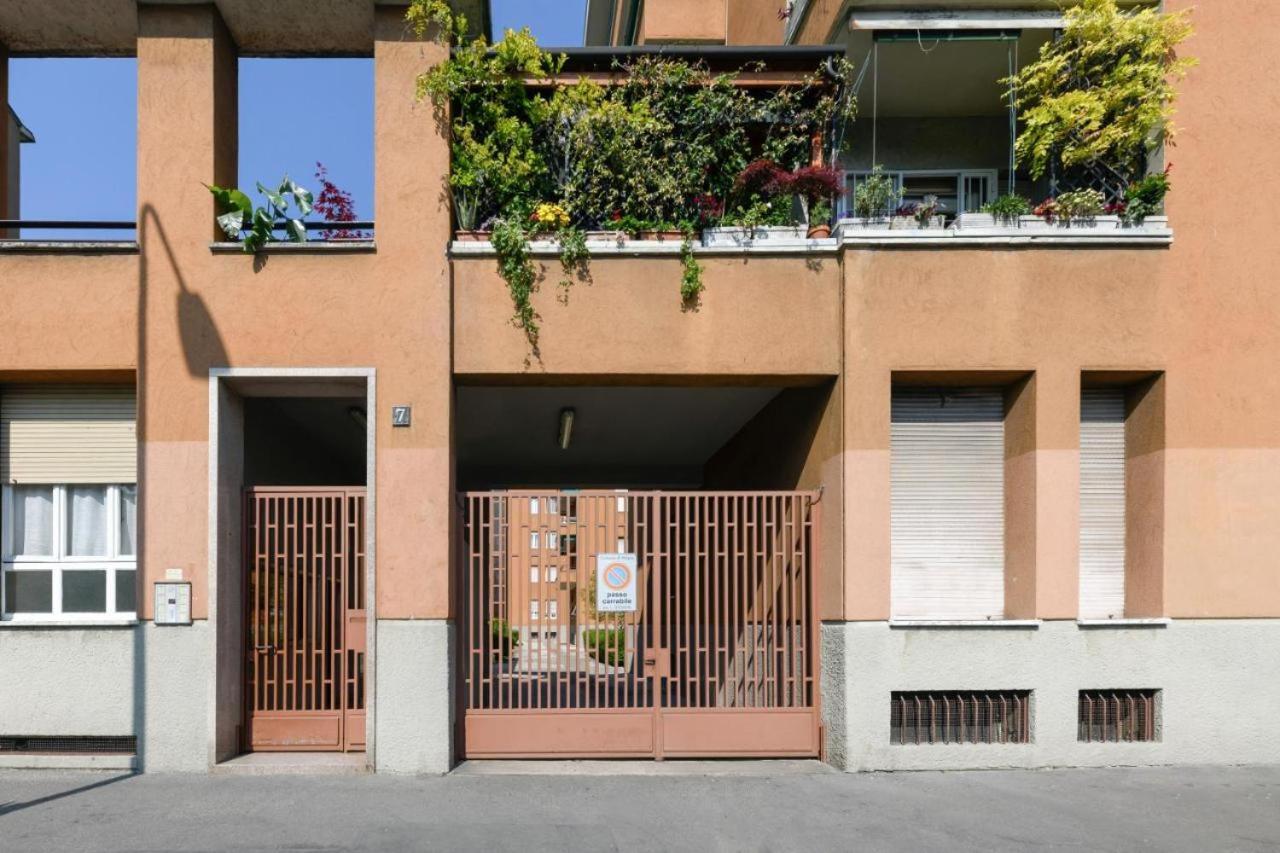 Isola Fs - 150 M Metro Marche * Milan