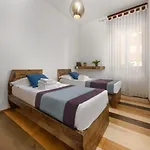 Isola Centrale Fs Apartment - 150 M Metro Marche